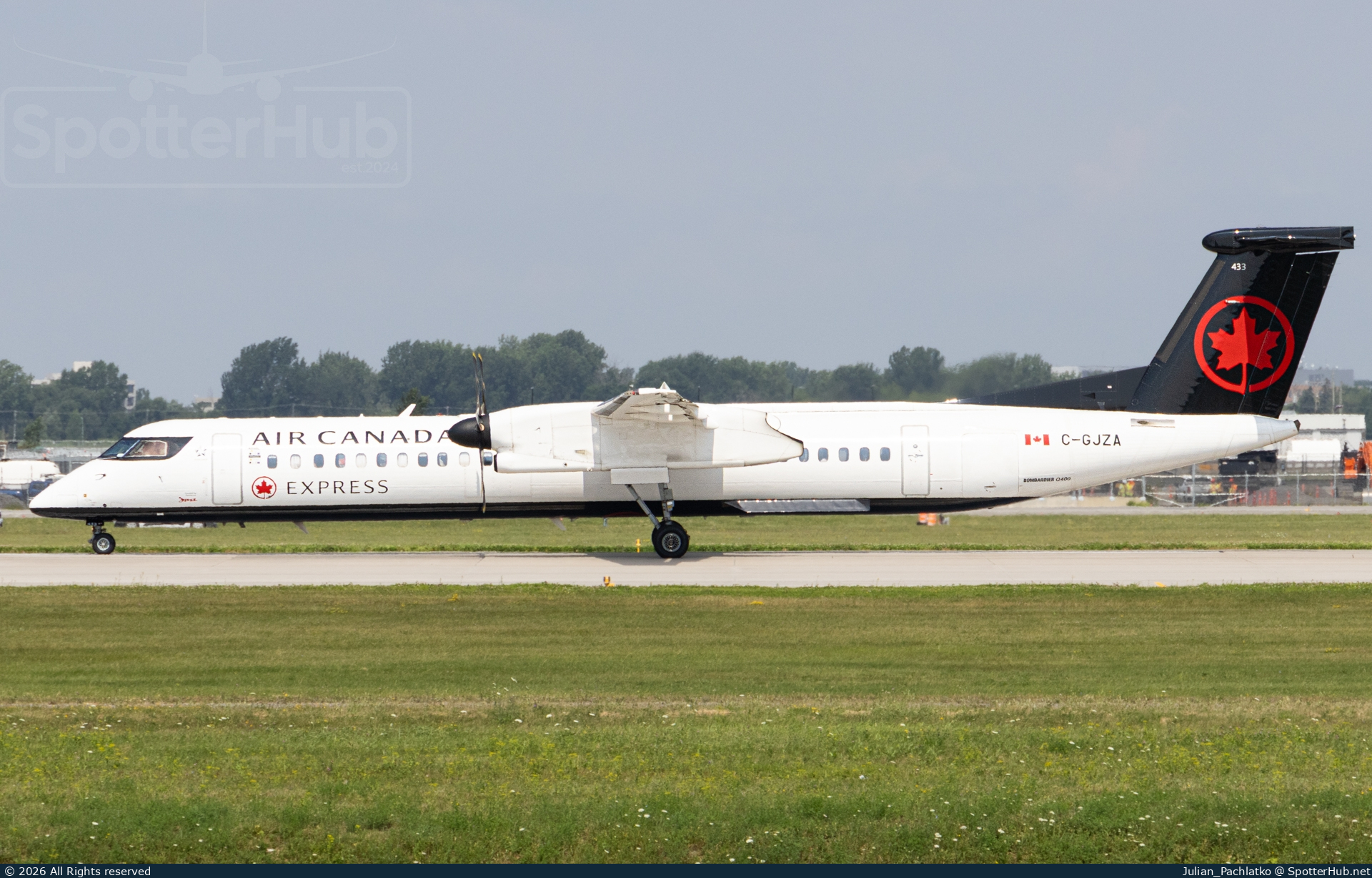 Photo of C-GJZA - Bombardier DHC-8-402 Dash 8 Q400 operated by Air Canada Express (opb Jazz Air)