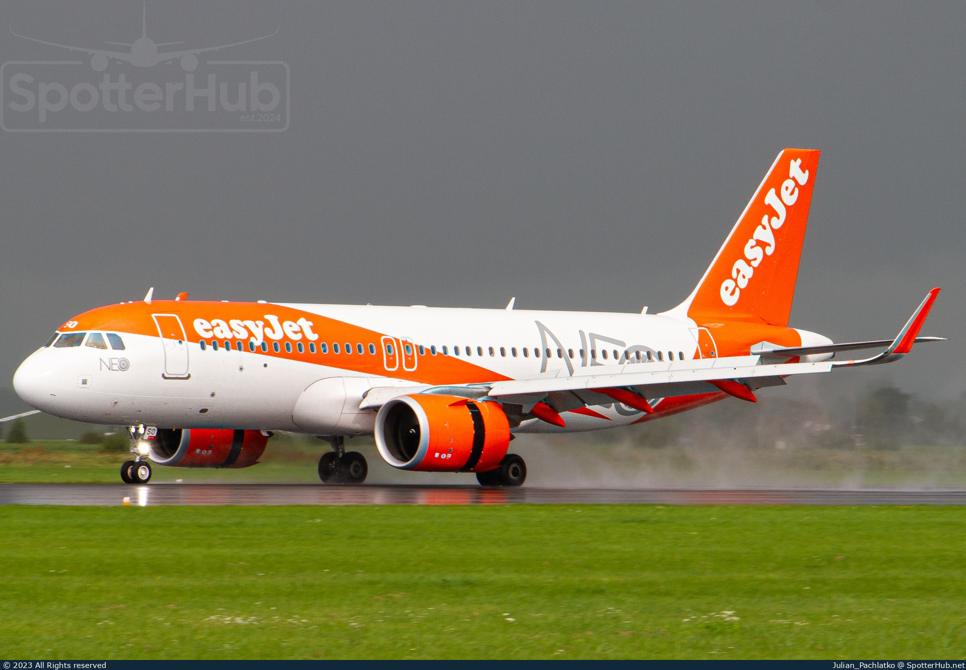 Photo of OE-LSO - Airbus A320-251N operated by easyJet Europe