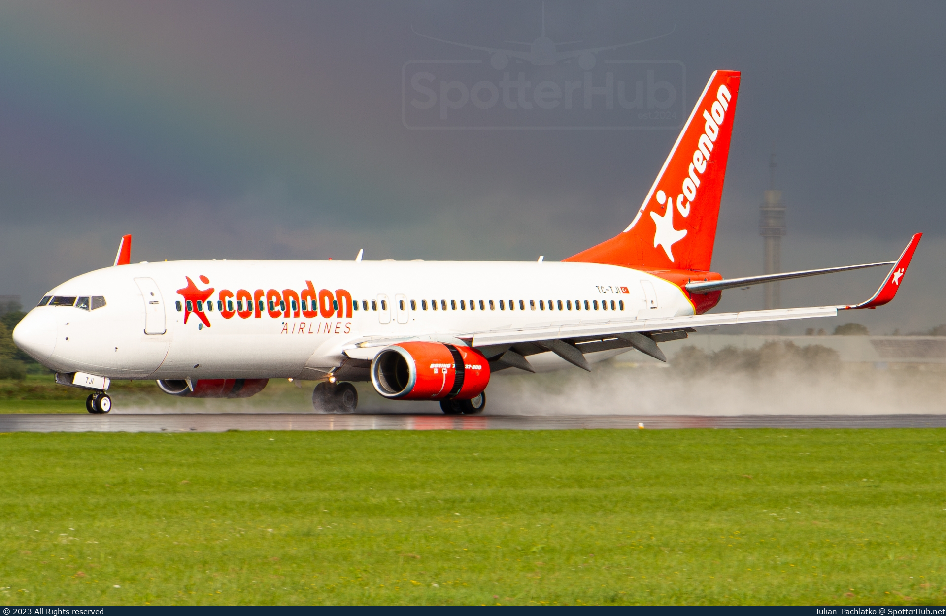 Photo of TC-TJI - Boeing 737-8S3 operated by Corendon Airlines