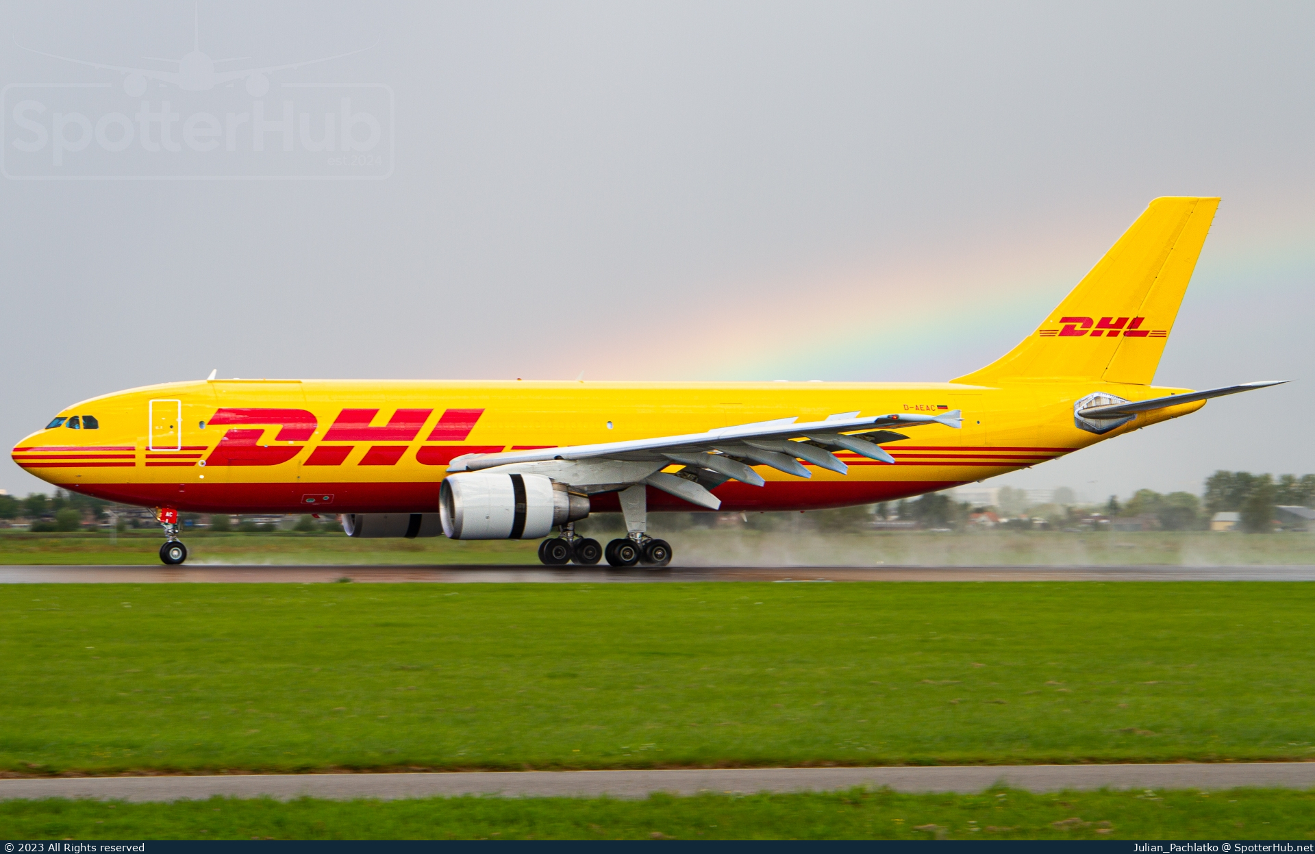 Photo of D-AEAC - Airbus A300B4-622R(F) operated by European Air Transport