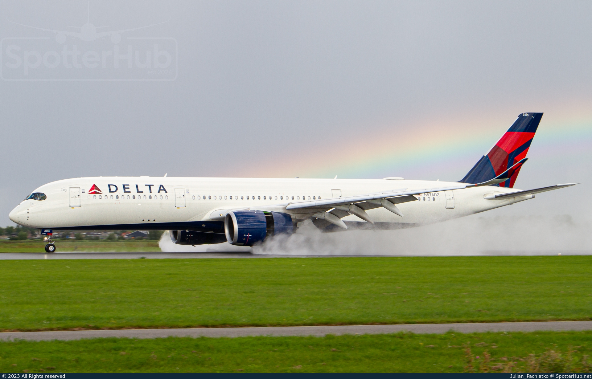 Photo of N576DZ - Airbus A350-941 operated by Delta Air Lines