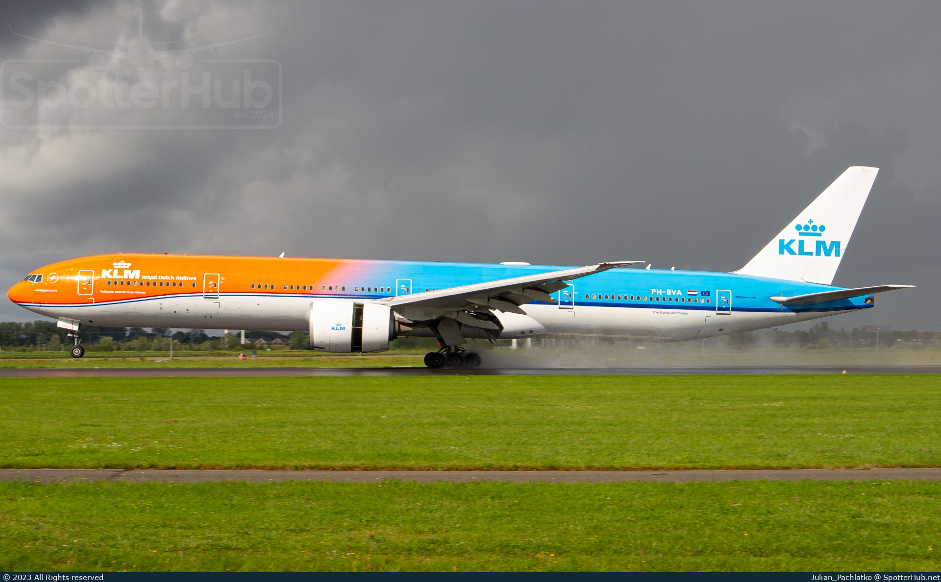 Photo of PH-BVA - Boeing 777-306(ER) operated by KLM Royal Dutch Airlines