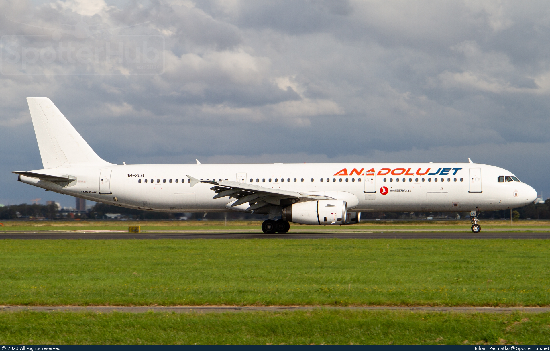 Photo of 9H-SLG - Airbus A321-231 operated by AnadoluJet (opb SmartLynx Malta)