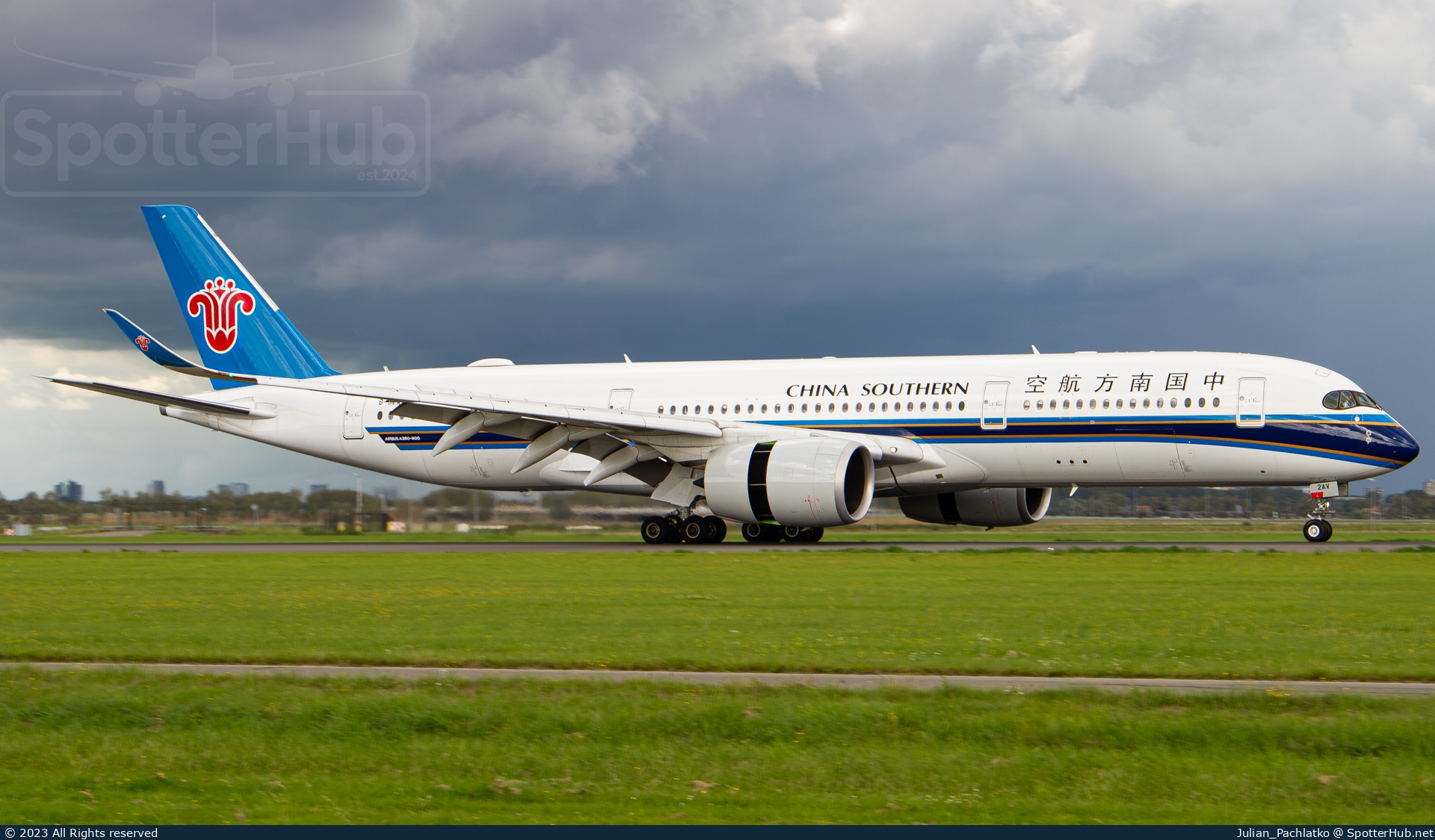 Photo of B-32AV - Airbus A350-941 operated by China Southern Airlines