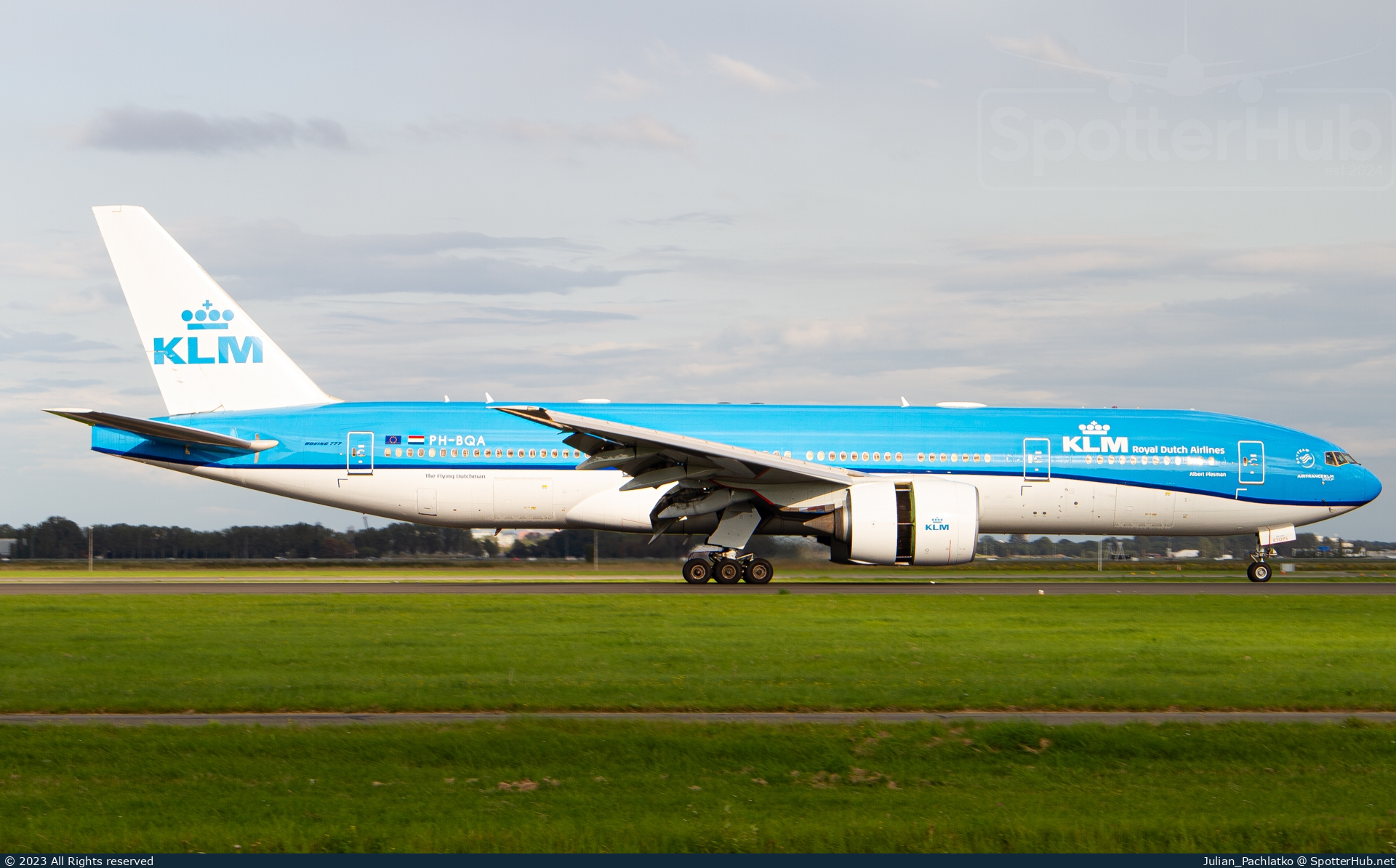 Photo of PH-BQA - Boeing 777-206(ER) operated by KLM Royal Dutch Airlines