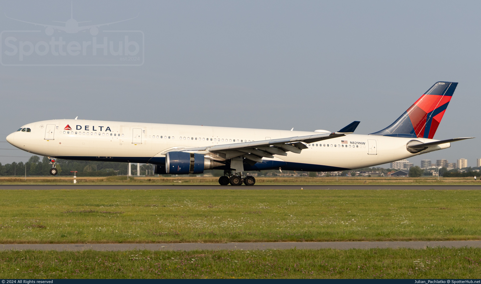 Photo of N829NW - Airbus A330-302 operated by Delta Air Lines