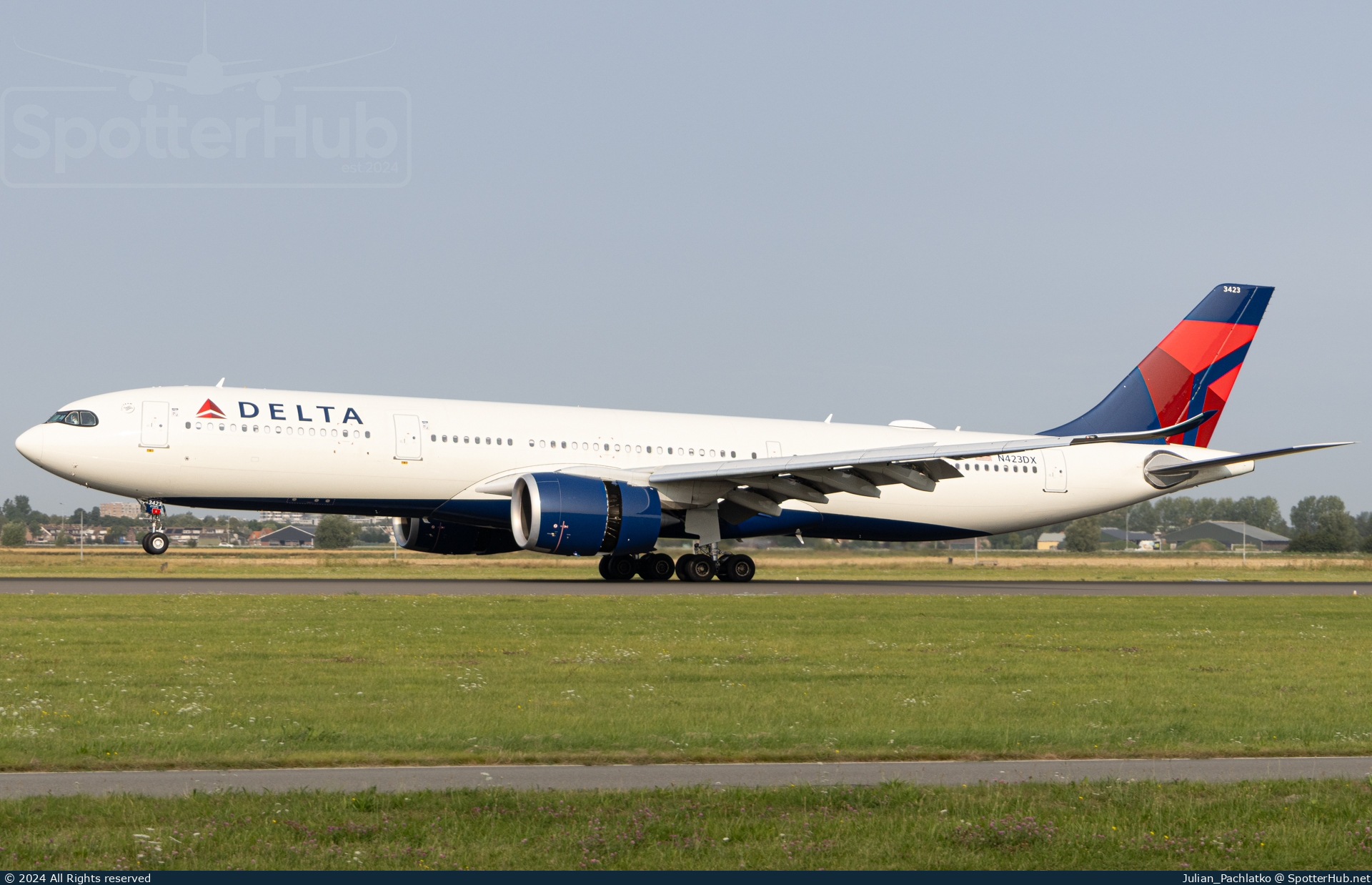 Photo of N423DX - Airbus A330-941 operated by Delta Air Lines