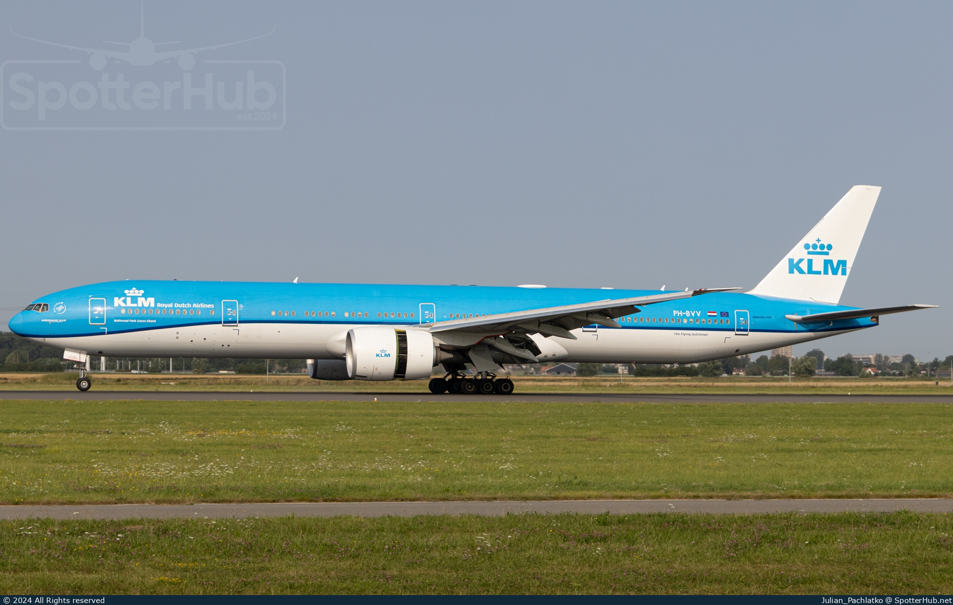 Photo of PH-BVV - Boeing 777-306(ER) operated by KLM Royal Dutch Airlines