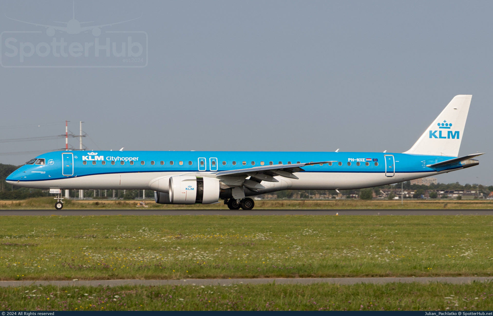 Photo of PH-NXE - Embraer ERJ-195-E2 operated by KLM Cityhopper