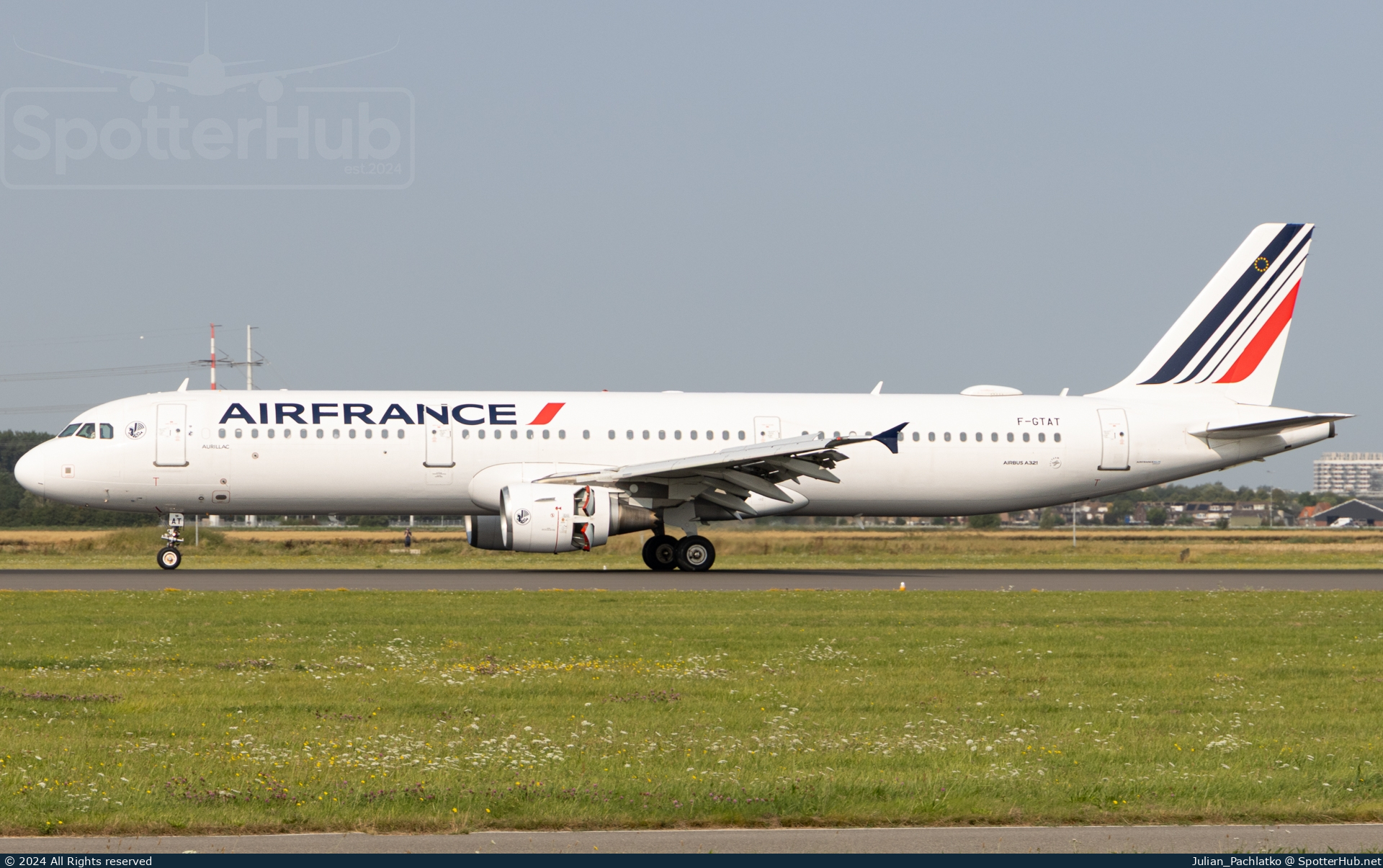 Photo of F-GTAT - Airbus A321-212 operated by Air France