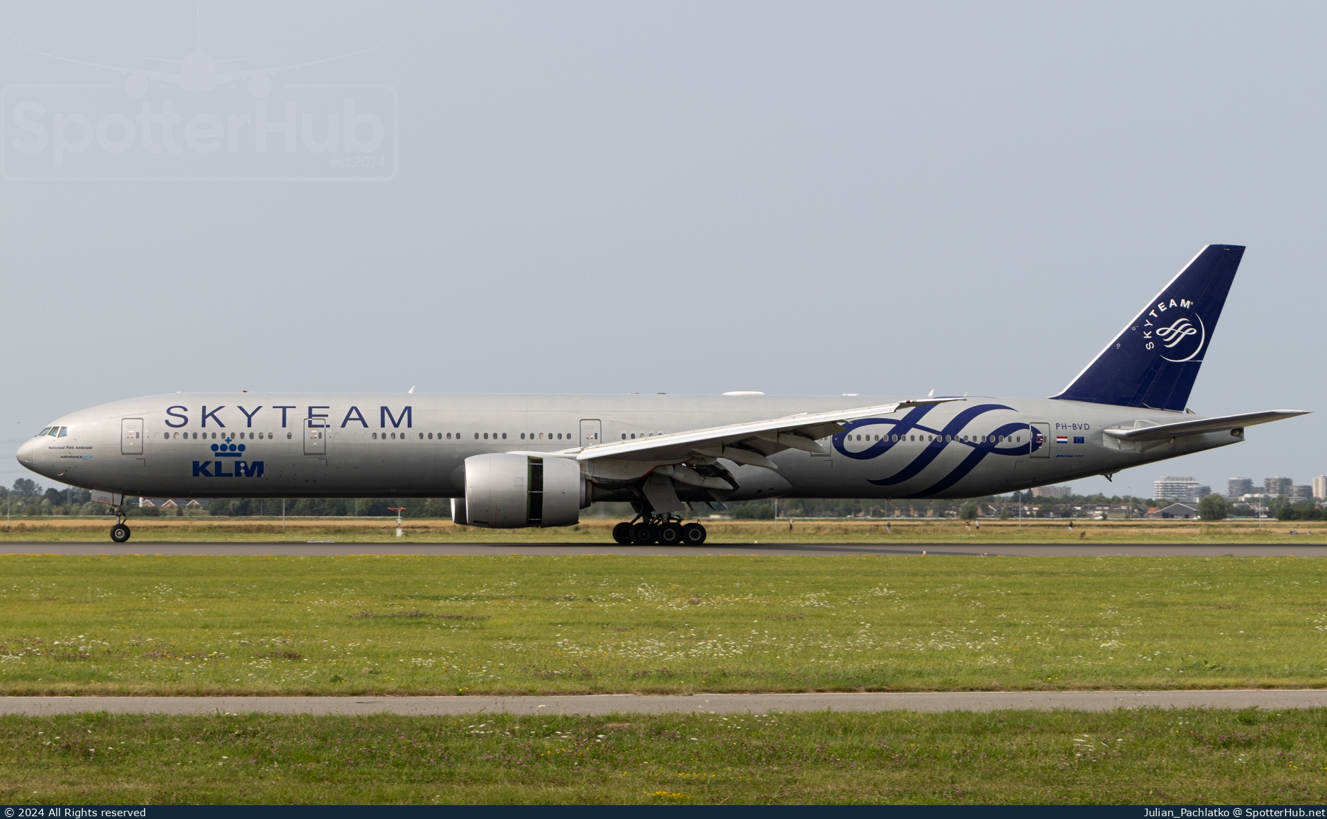 Photo of PH-BVD - Boeing 777-306(ER) operated by KLM Royal Dutch Airlines
