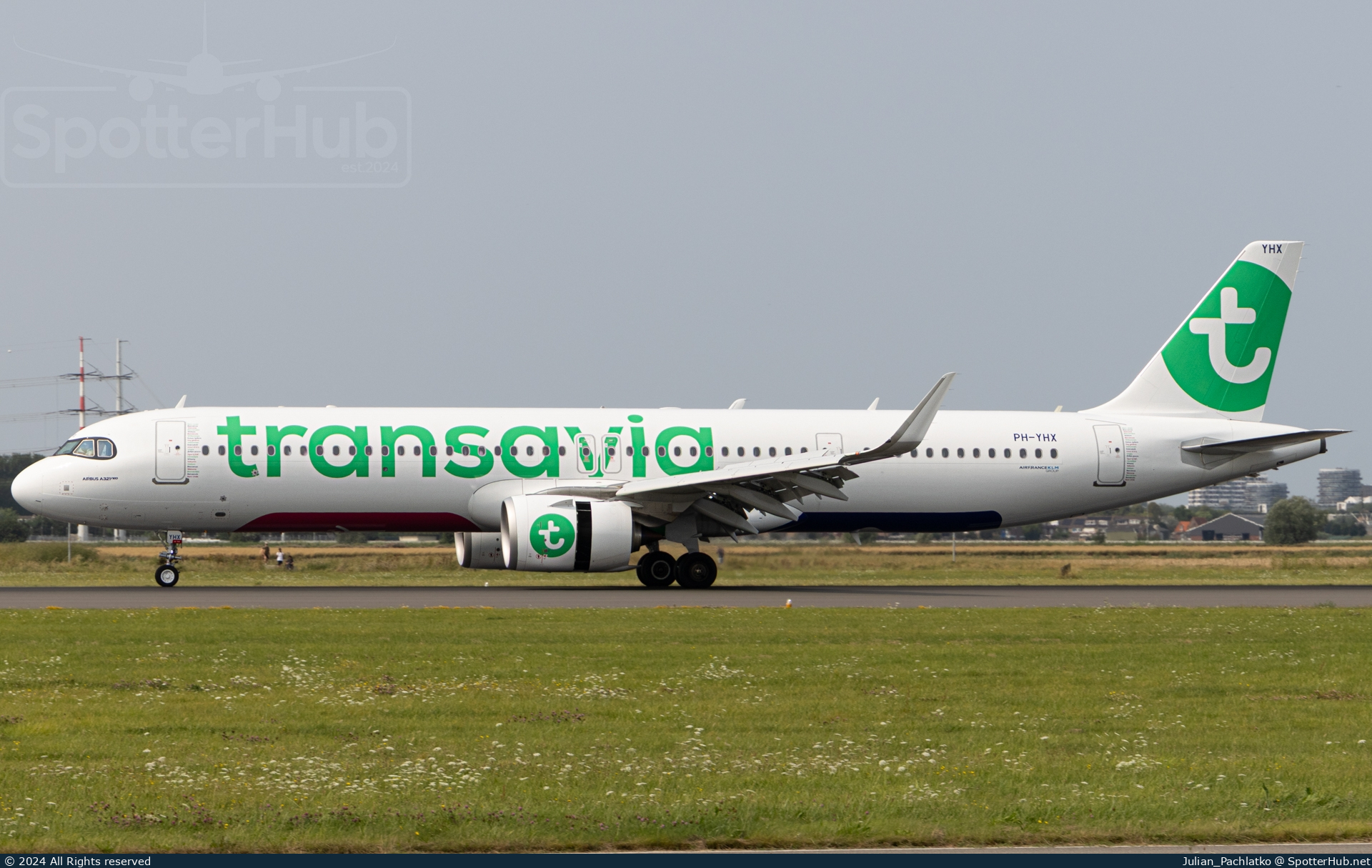 Photo of PH-YHX - Airbus A321-251NX operated by Transavia