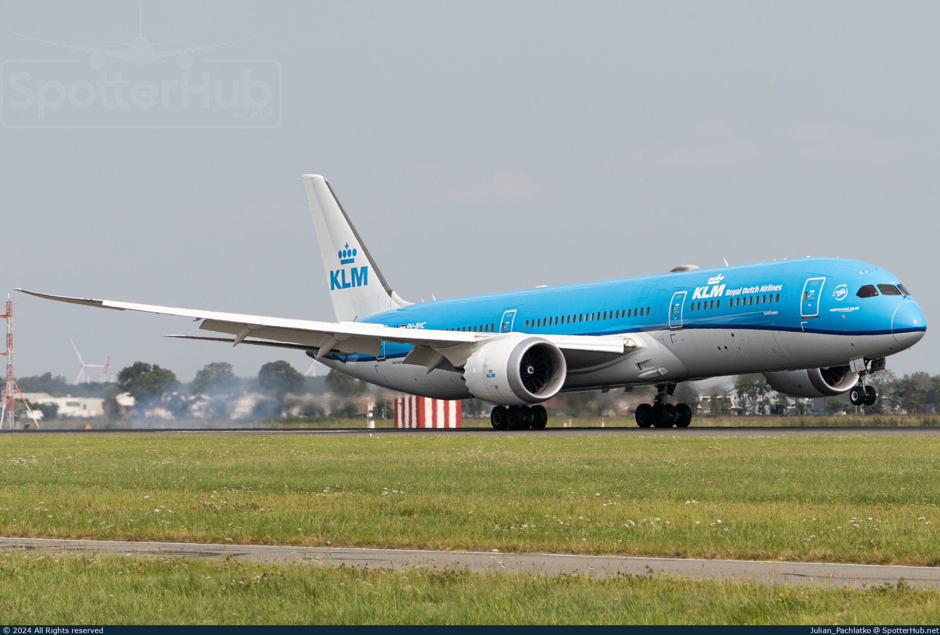 Photo of PH-BHC - Boeing 787-9 Dreamliner operated by KLM Royal Dutch Airlines