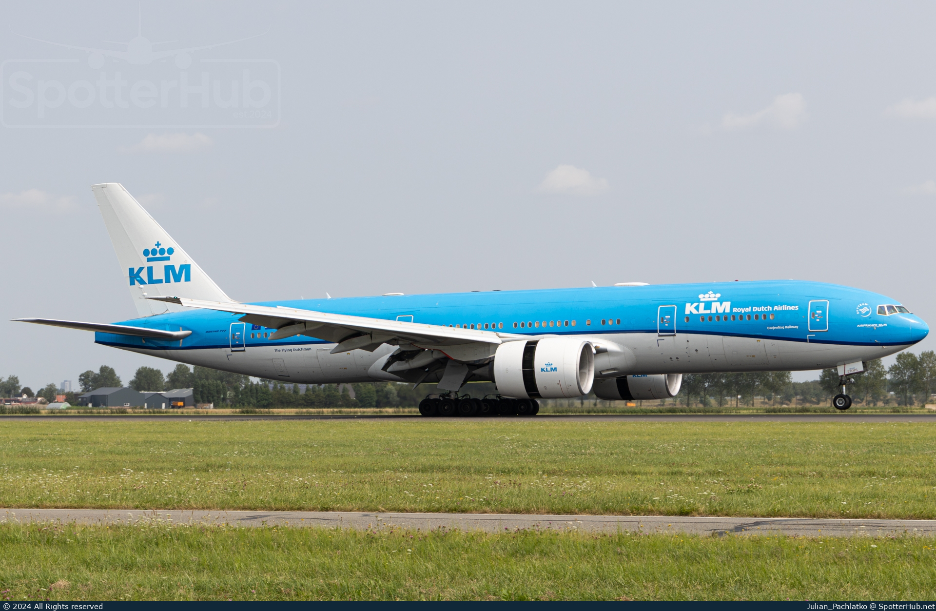 Photo of PH-BQD - Boeing 777-206(ER) operated by KLM Royal Dutch Airlines