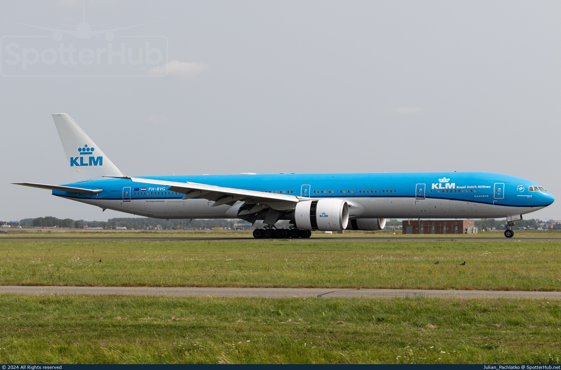 Photo of PH-BVG - Boeing 777-306(ER) operated by KLM Royal Dutch Airlines