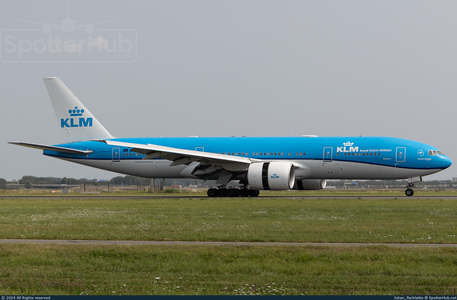 Photo of PH-BQE - Boeing 777-206(ER) operated by KLM Royal Dutch Airlines