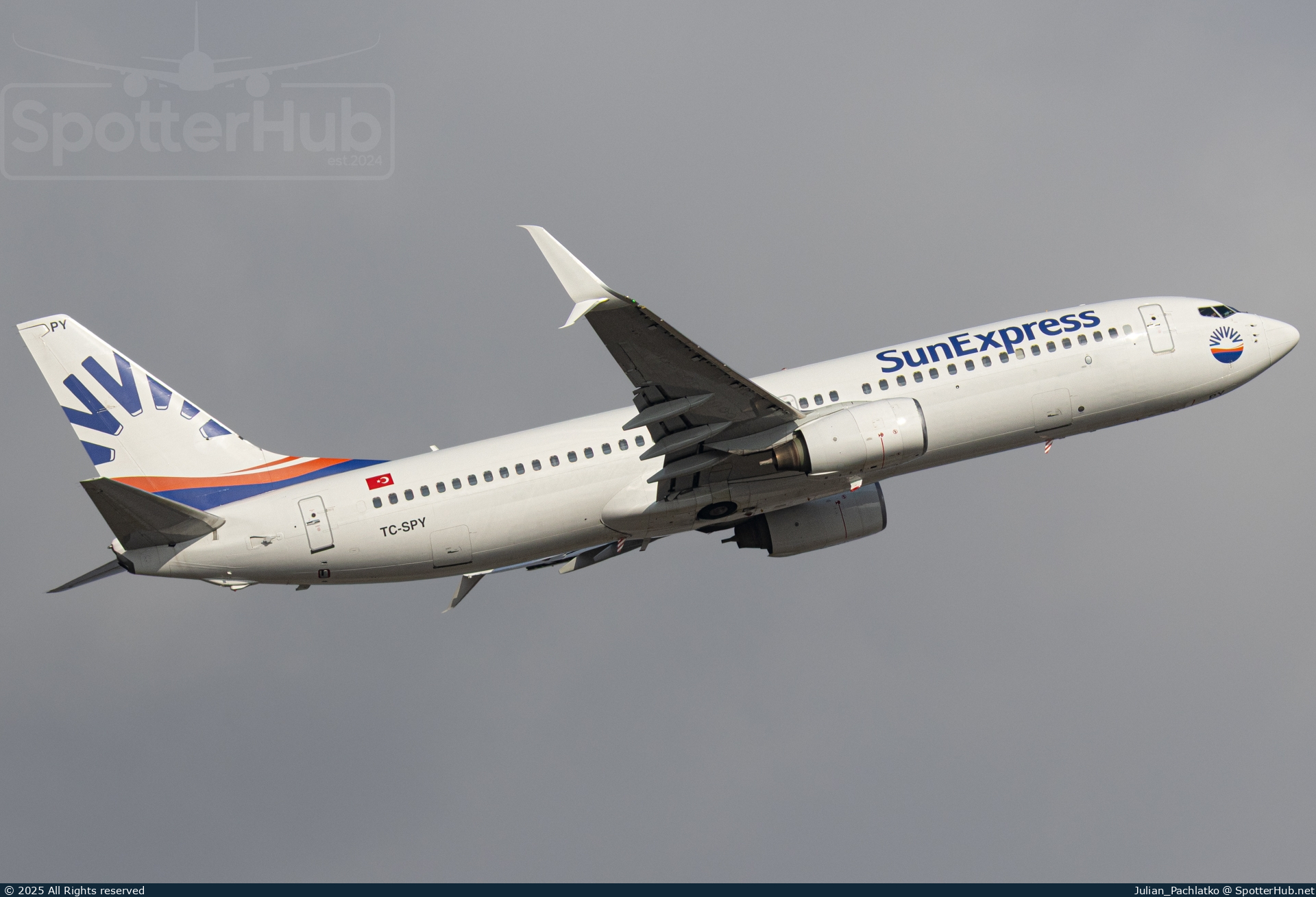 Photo of TC-SPY - Boeing 737-8EH operated by SunExpress
