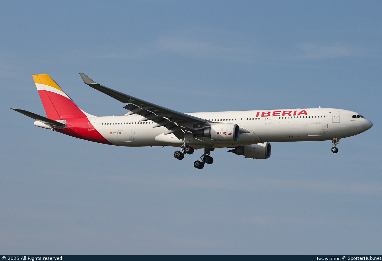 Photo of EC-LUX - Airbus A330-302 operated by Iberia