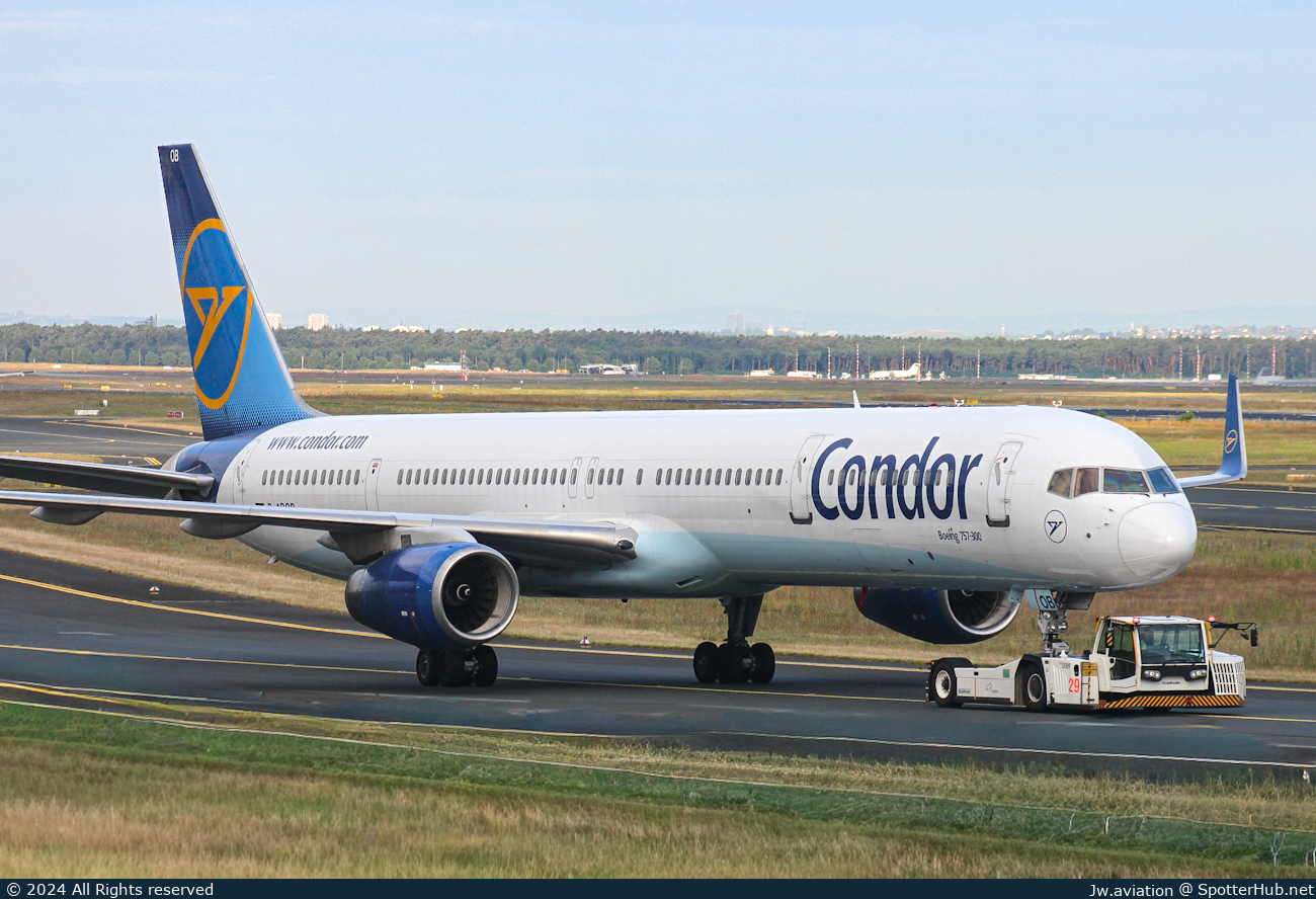 Photo of D-ABOB - Boeing 757-330 operated by Condor