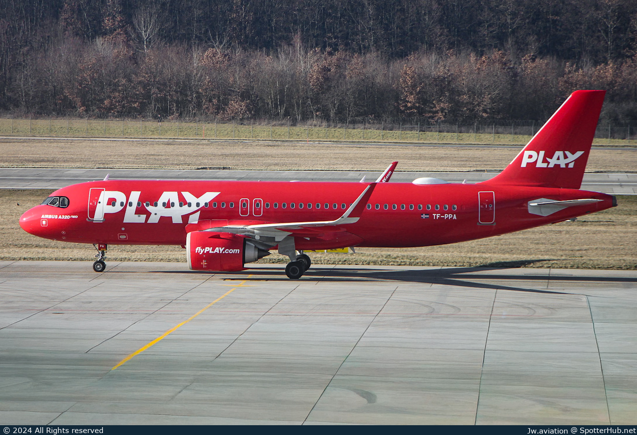 Photo of TF-PPA - Airbus A320-251N operated by PLAY