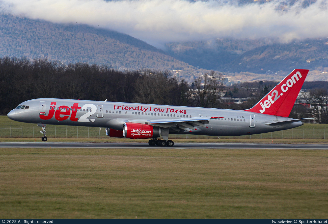 Photo of G-LSAI - Boeing 757-21B operated by Jet2