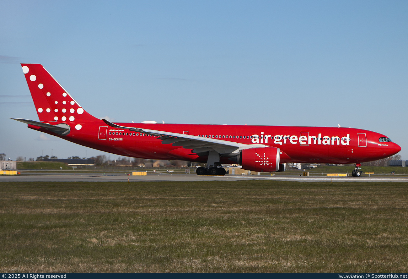 Photo of OY-GKN - Airbus A330-841 operated by Air Greenland
