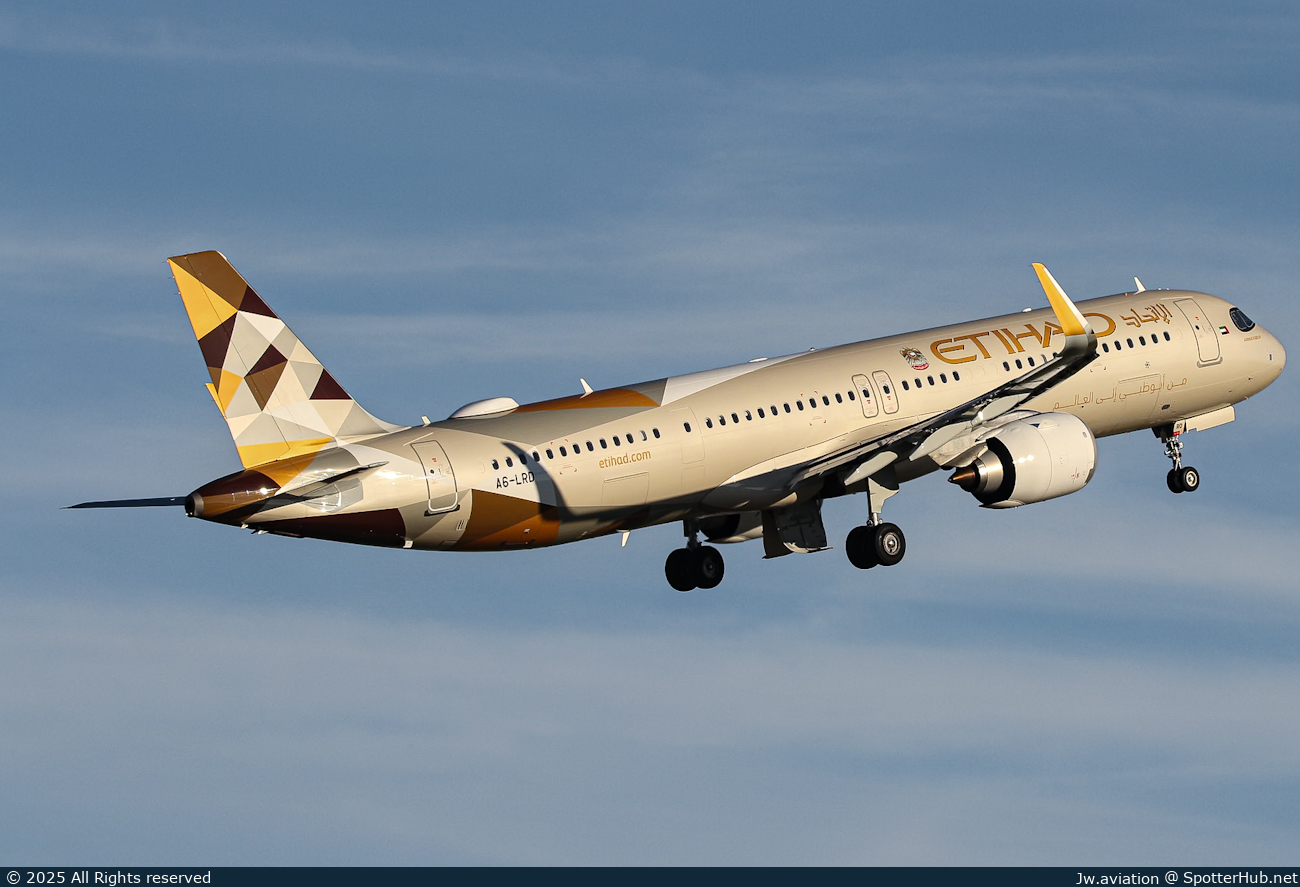 Photo of A6-LRD - Airbus A321-251NX operated by Etihad Airways