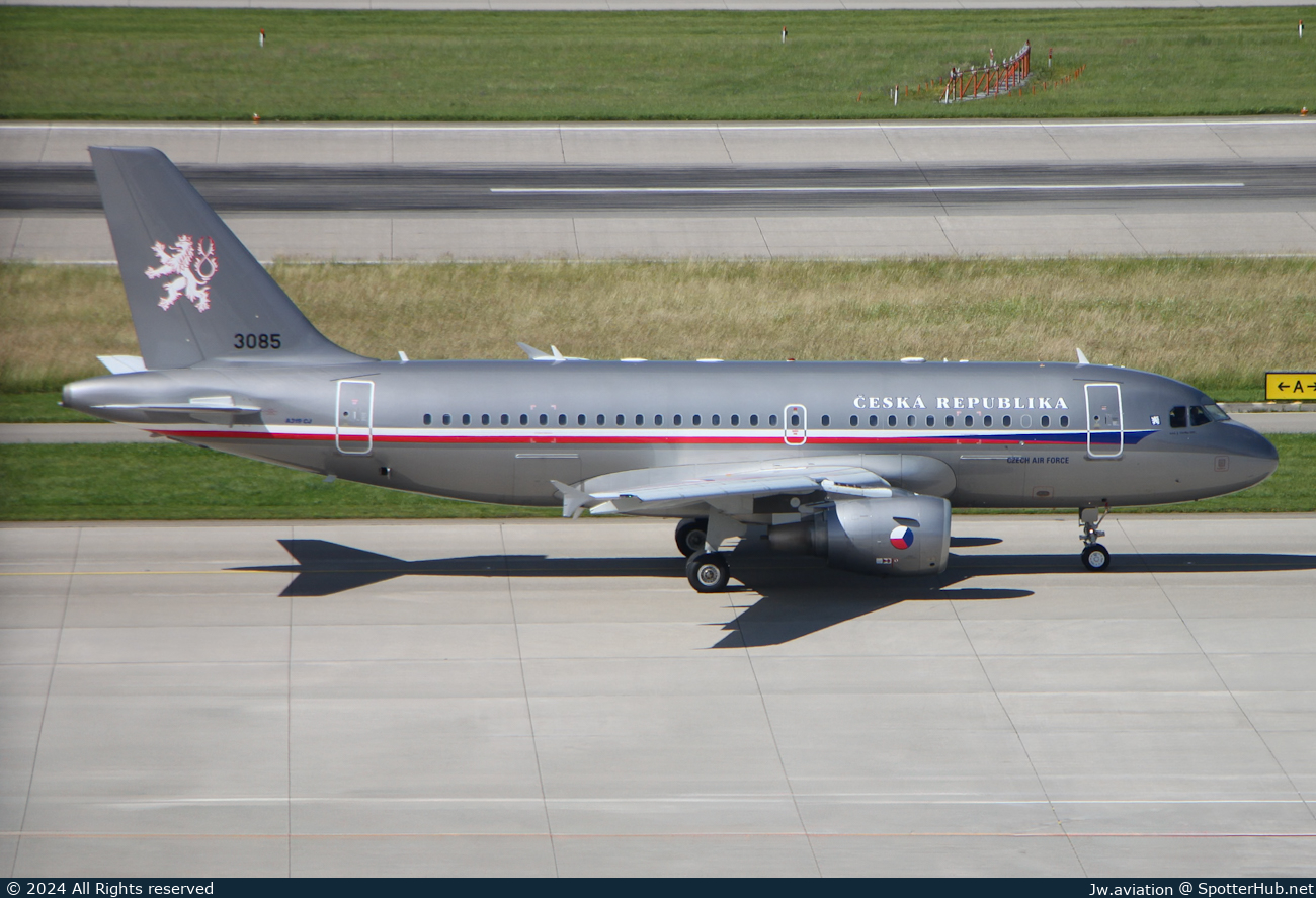 Photo of 3085 - Airbus A319-115(CJ) operated by Czech Air Force