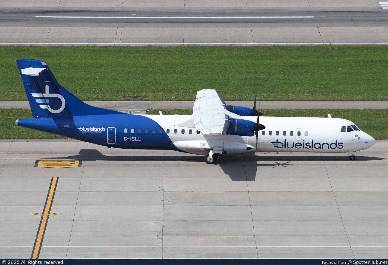 Photo of G-ISLL - ATR 72-500 operated by Blue Islands