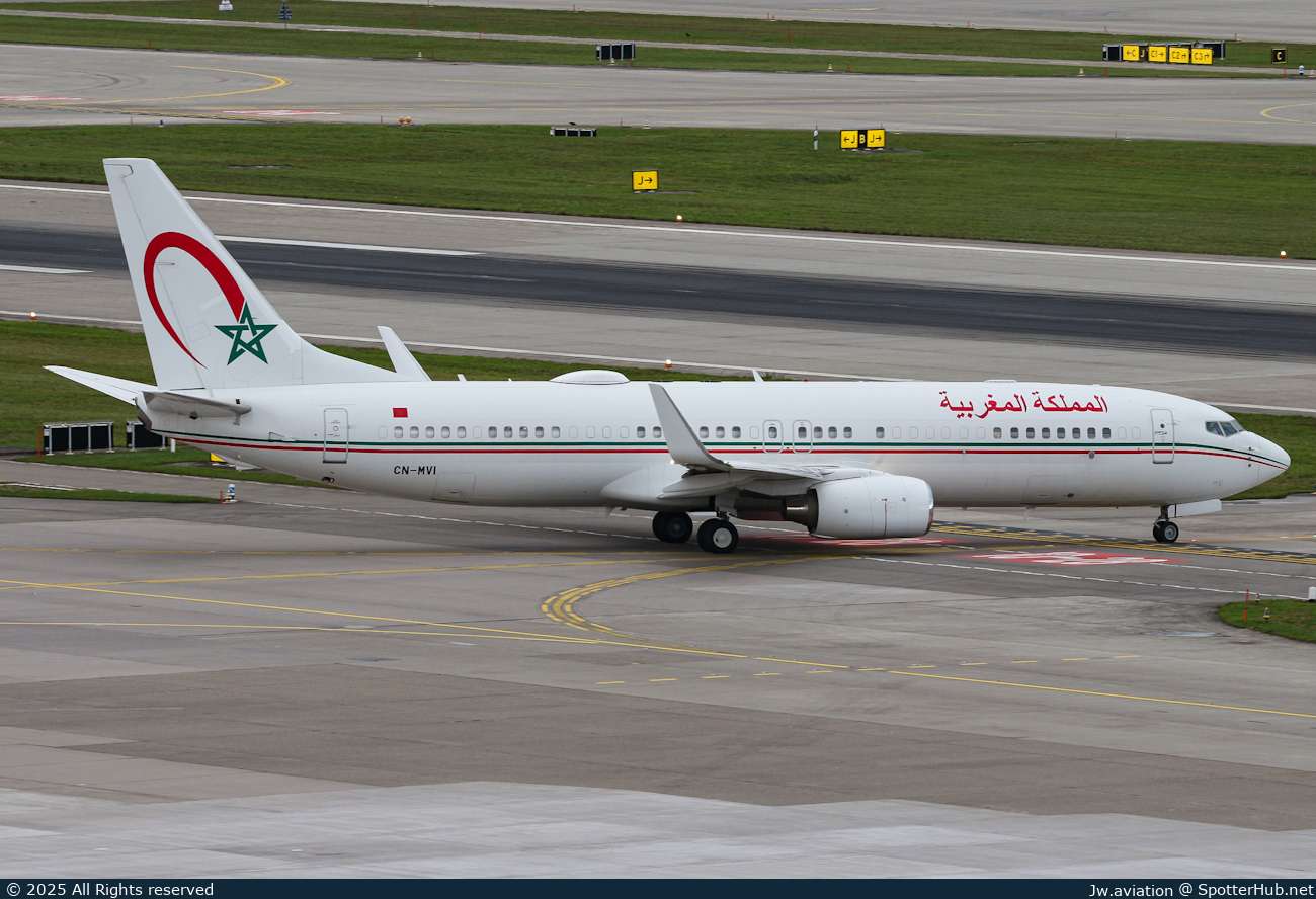 Photo of CN-MVI - Boeing 737-8KB(BBJ2) operated by Government of Morocco