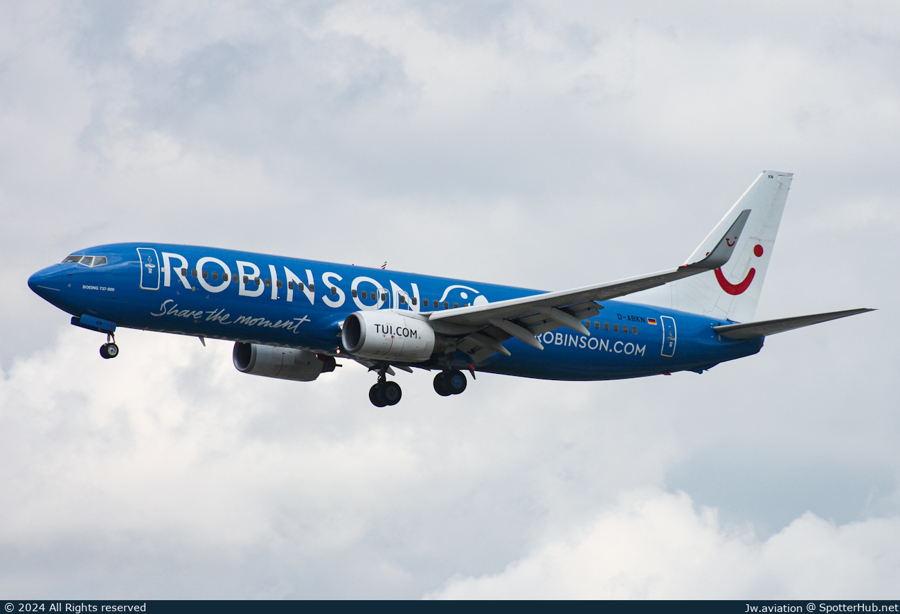 Photo of D-ABKN - Boeing 737-86J operated by TUIfly