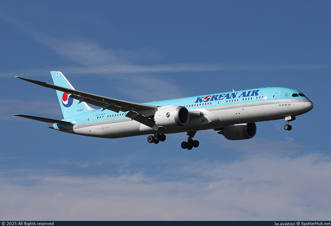 Photo of HL8391 - Boeing 787-9 Dreamliner operated by Korean Air