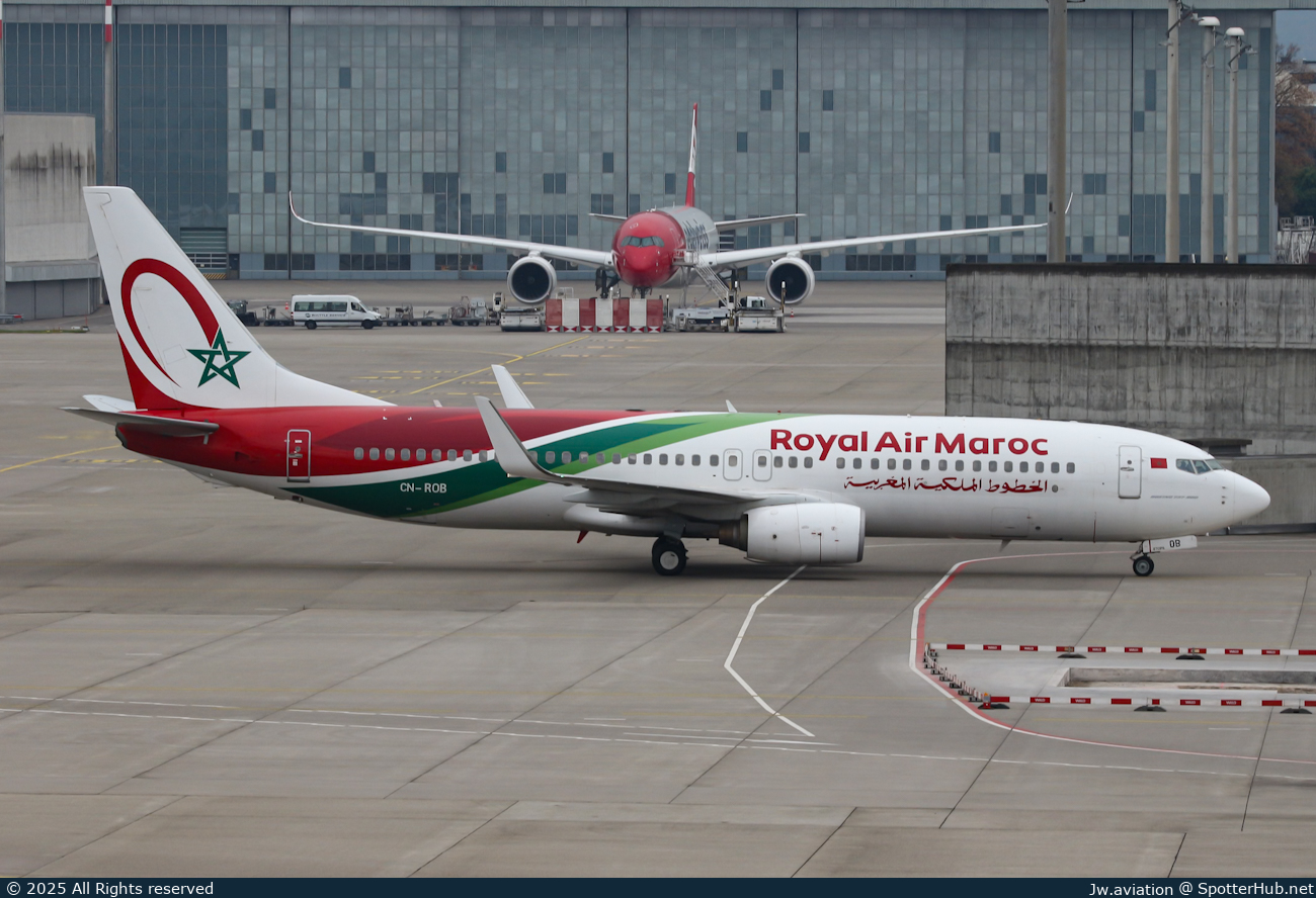 Photo of CN-ROB - Boeing 737-8B6 operated by Royal Air Maroc