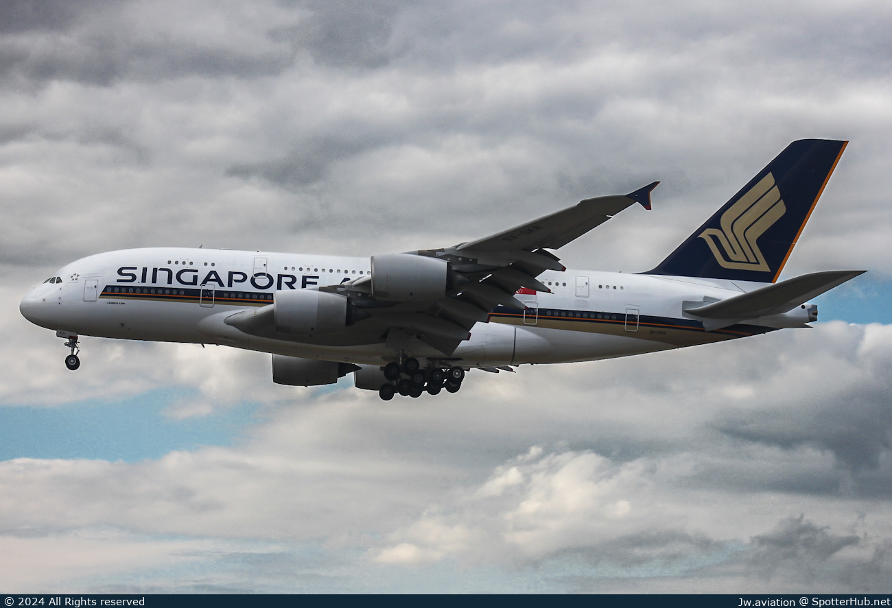 Photo of 9V-SKR - Airbus A380-841 operated by Singapore Airlines