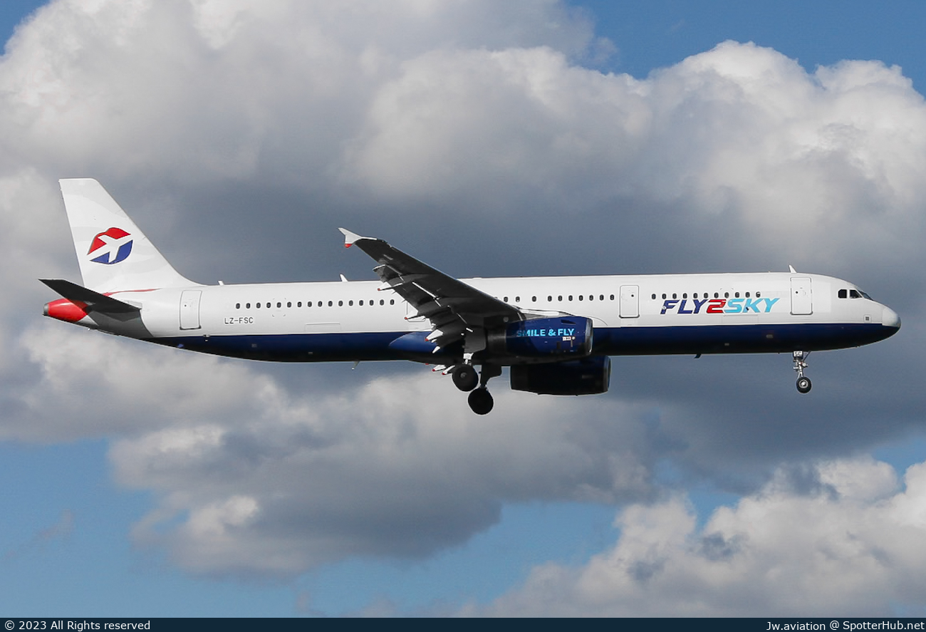 Photo of LZ-FSC - Airbus A321-231 operated by Fly2Sky