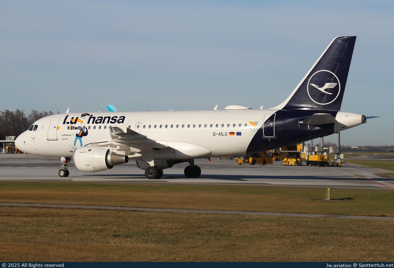 Photo of D-AILU - Airbus A319-114 operated by Lufthansa