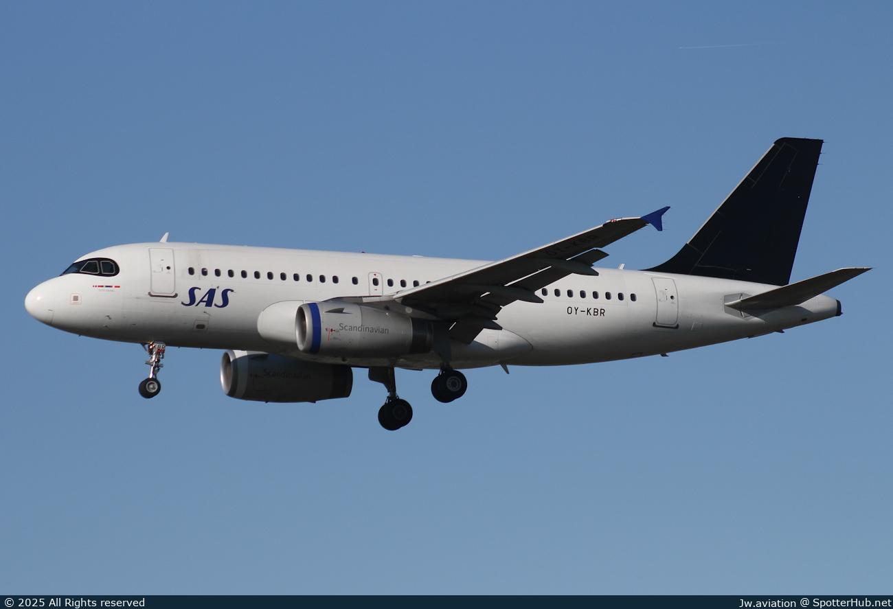 Photo of OY-KBR - Airbus A319-131 operated by SAS Scandinavian Airlines