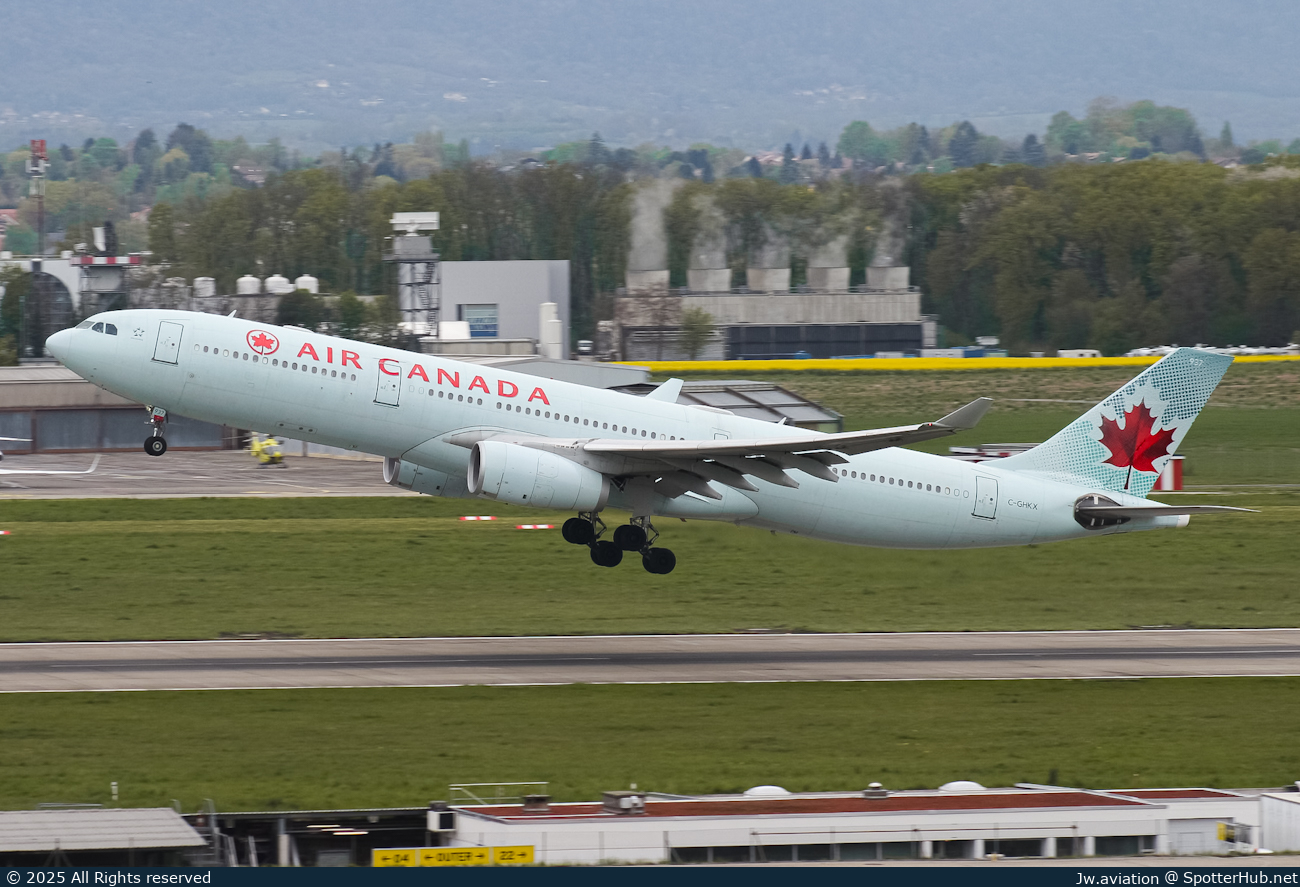 Photo of C-GHKX - Airbus A330-343 operated by Air Canada