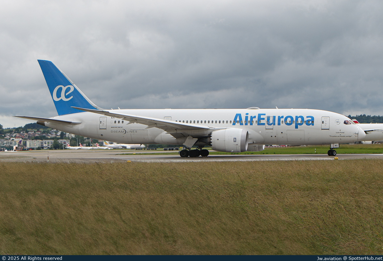 Photo of EC-MNS - Boeing 787-8 Dreamliner operated by Air Europa