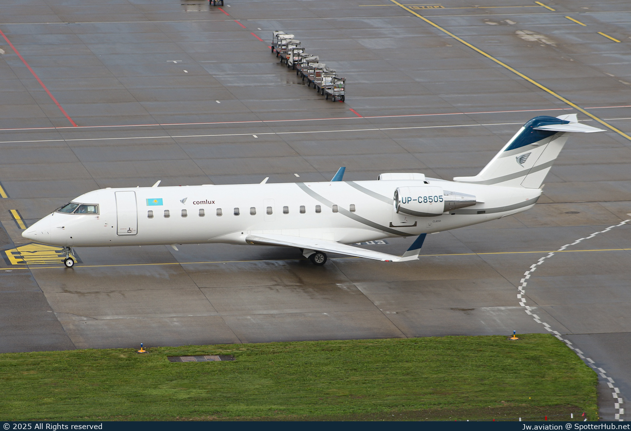Photo of UP-C8505 - Bombardier Challenger 850 operated by Comlux Aviation Kazakhstan
