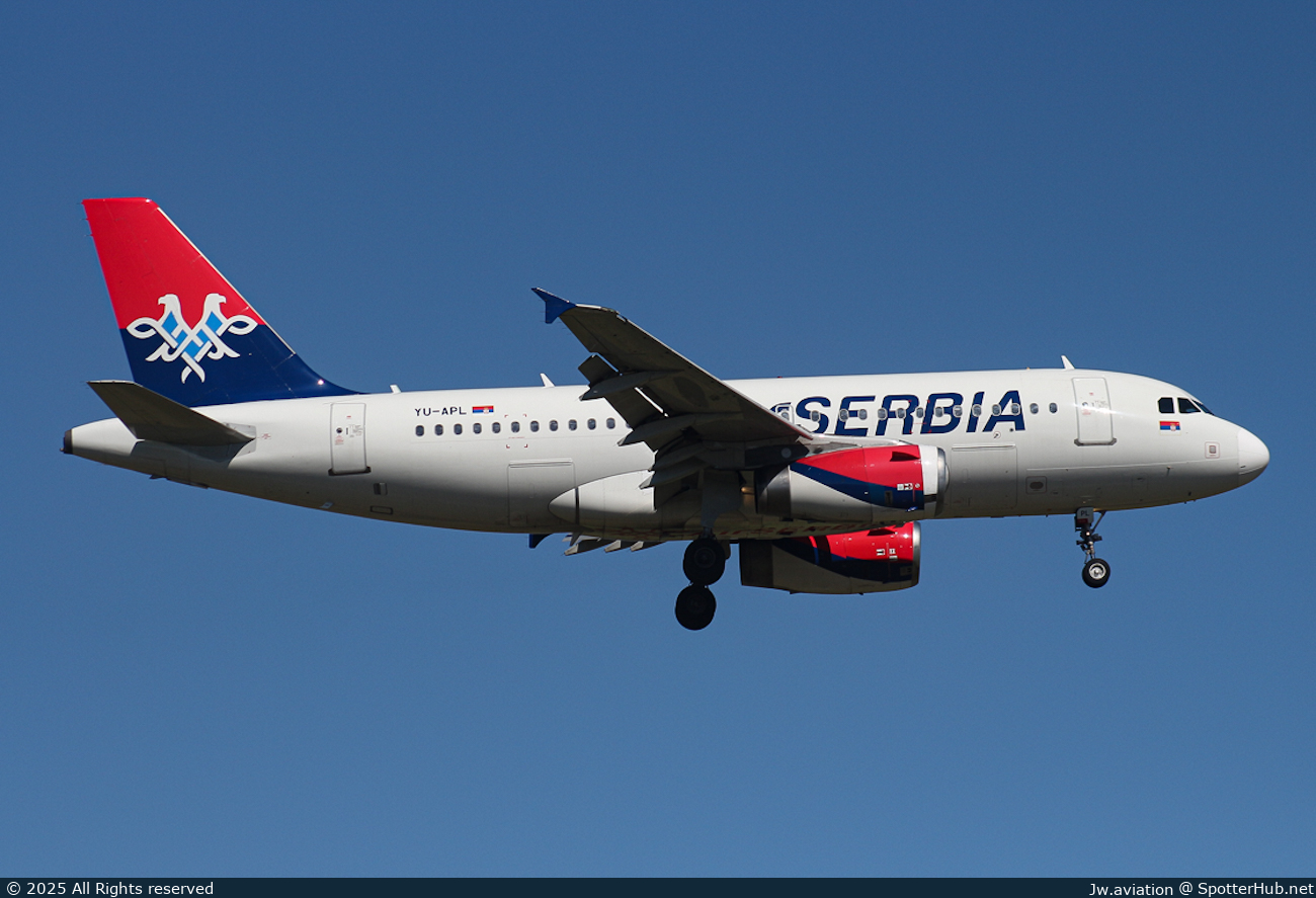 Photo of YU-APL - Airbus A319-132 operated by Air Serbia