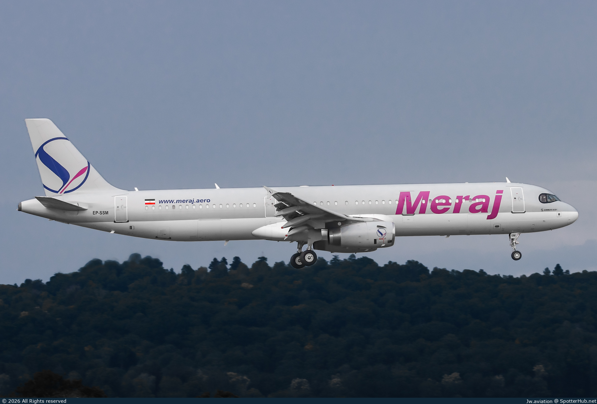 Photo of EP-SSM - Airbus A321-231 operated by Meraj Airlines