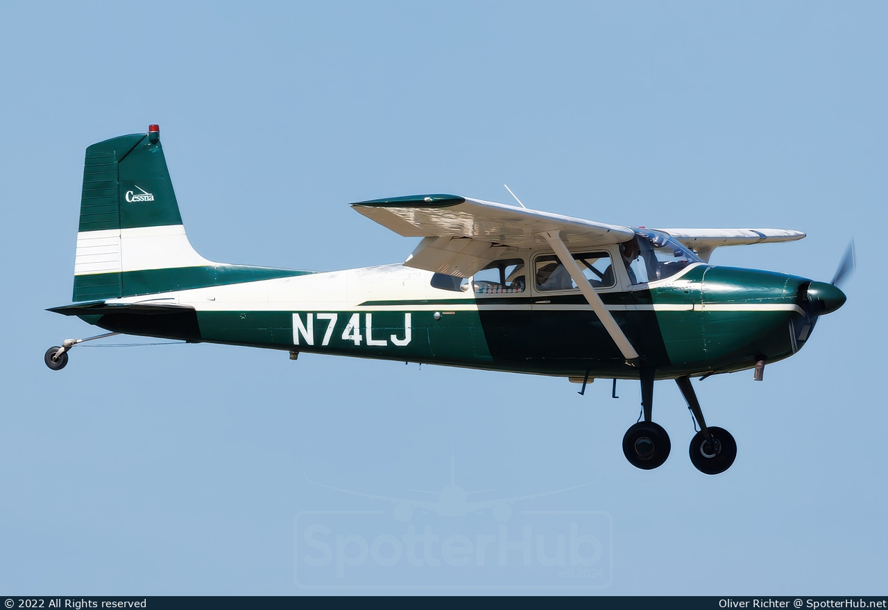 Photo of N74LJ - Cessna 180H Skywagon operated by Private
