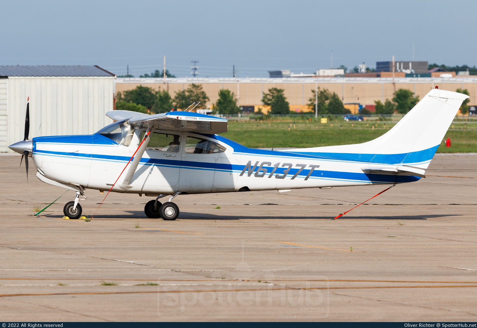 Photo of N6137T - Cessna R182 Skylane RG operated by Private