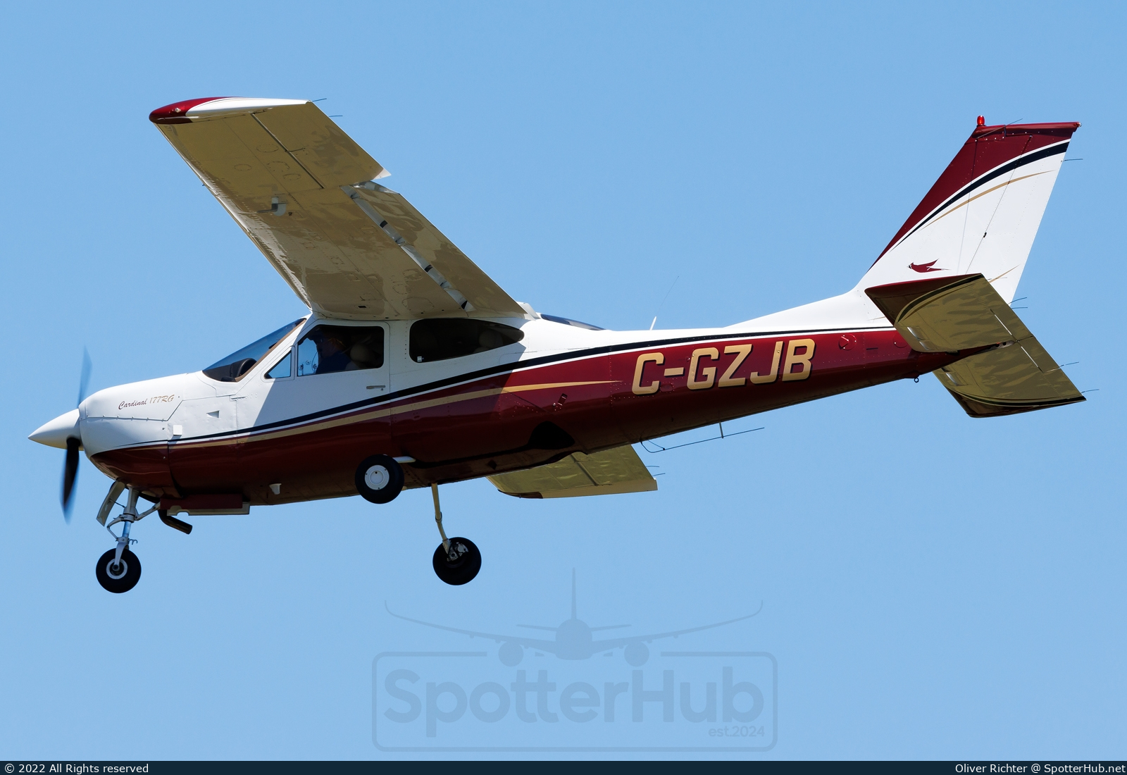Photo of C-GZJB - Cessna 177RG Cardinal RG operated by Private