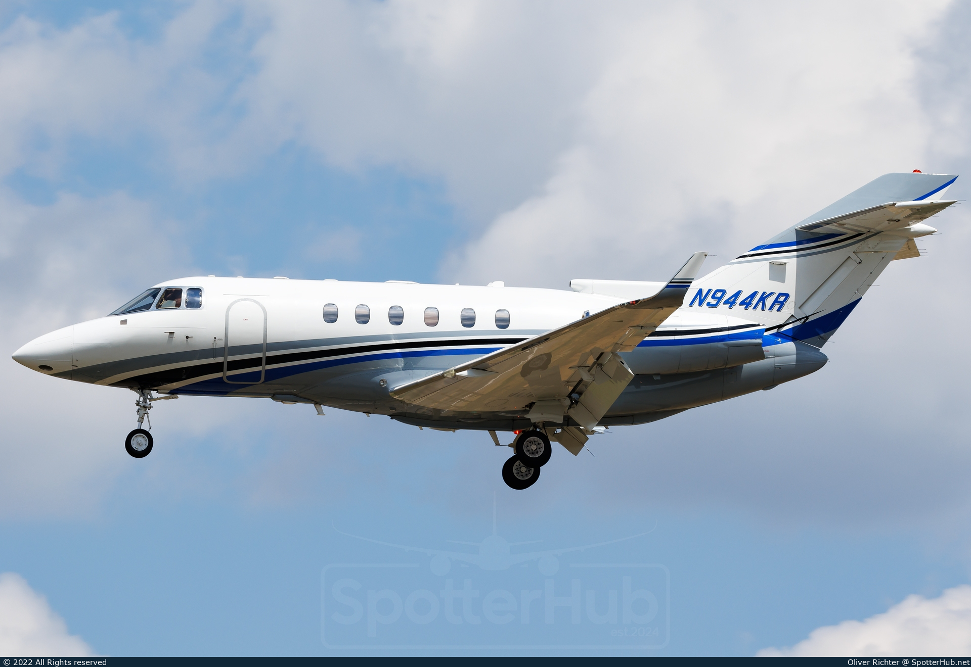 Photo of N944KR - Hawker Beechcraft 850XP operated by Jet Access Aviation