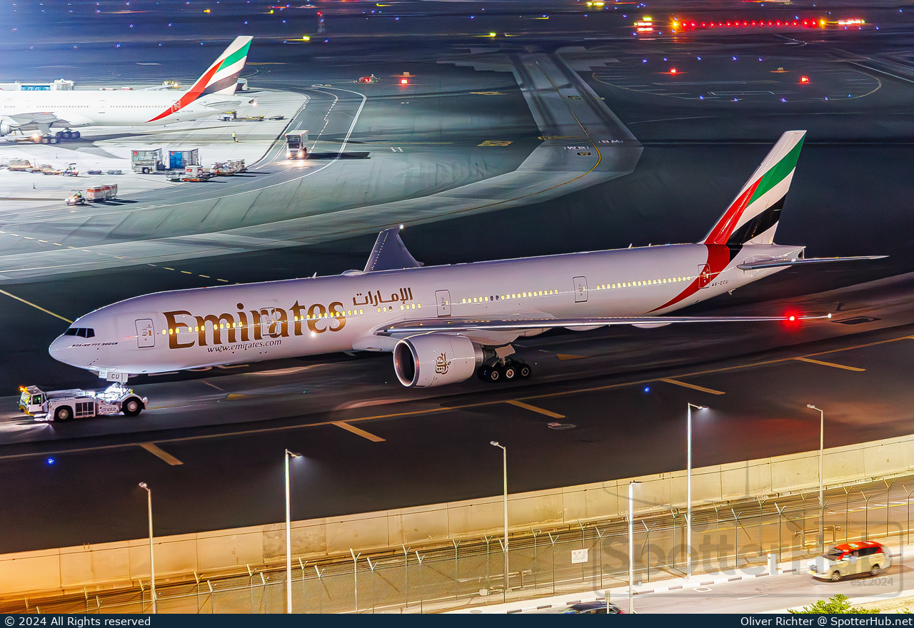Photo of A6-ECU - Boeing 777-31H(ER) operated by Emirates