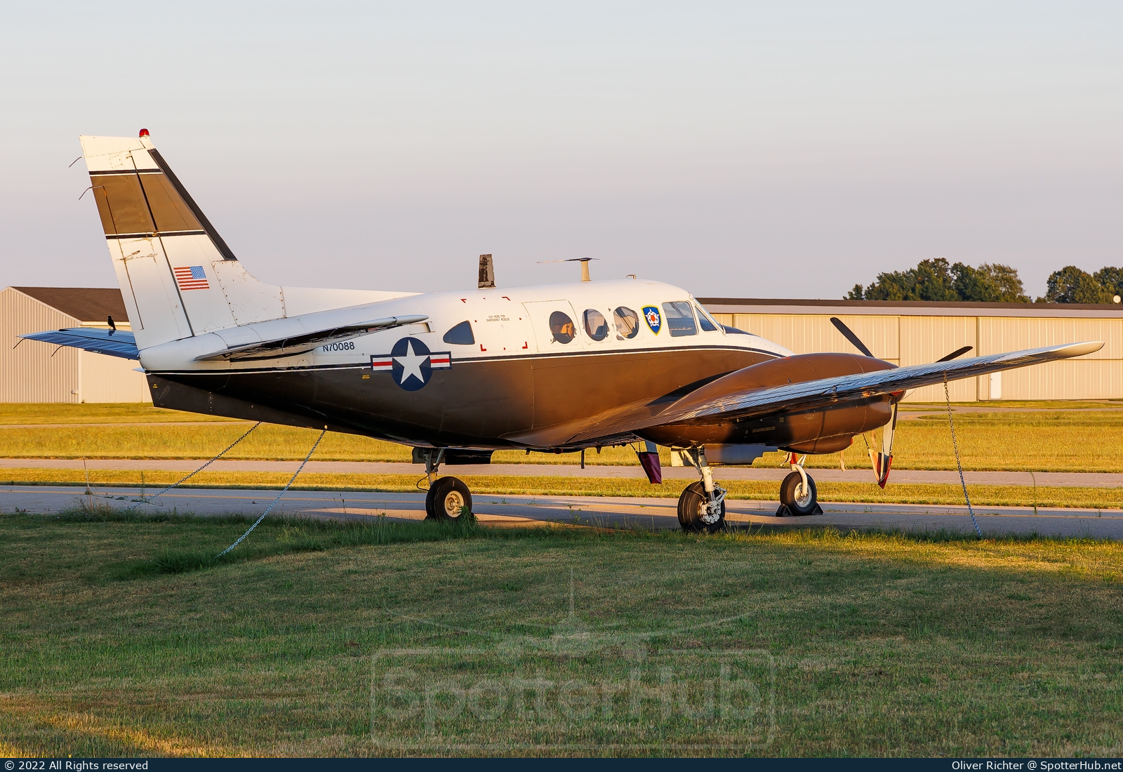 Photo of N70088 - Beechcraft 65-A90 Queen Air operated by School of Missionary Aviation Technology