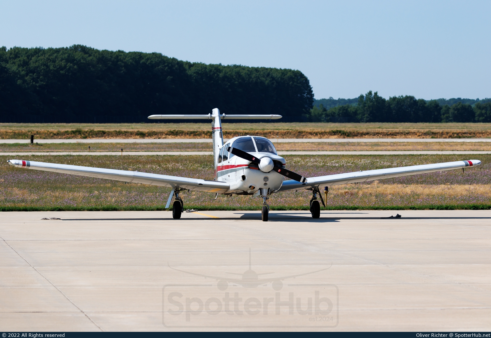 Photo of N604EA - Piper PA-28RT-201 Arrow IV operated by Executive Air Transport