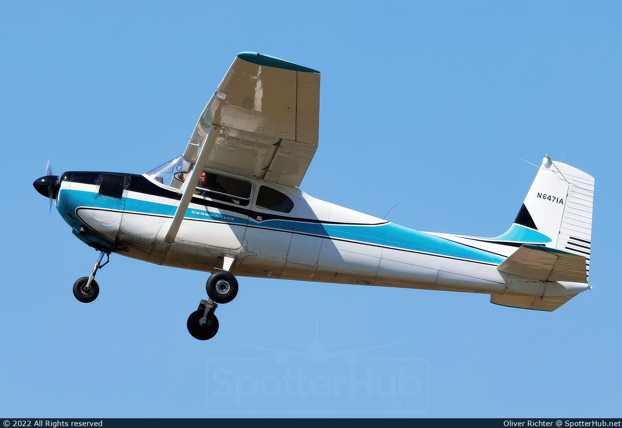 Photo of N6471A - Cessna 182 operated by Private